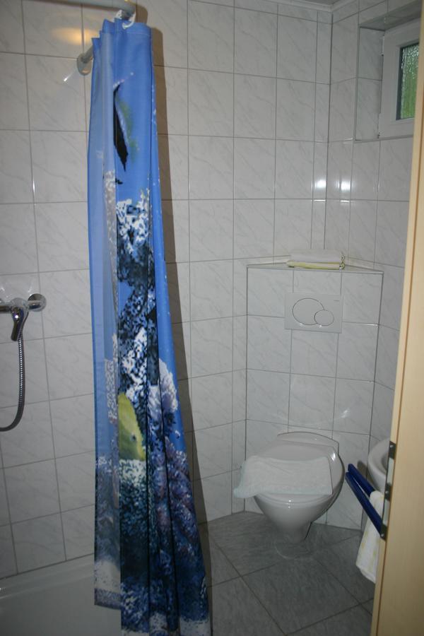 Pensión Zum Stausee 3*